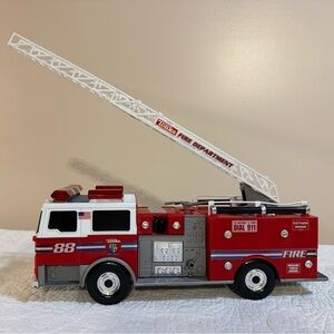 Tonka Fire Department Truck with Ladder - Red and White